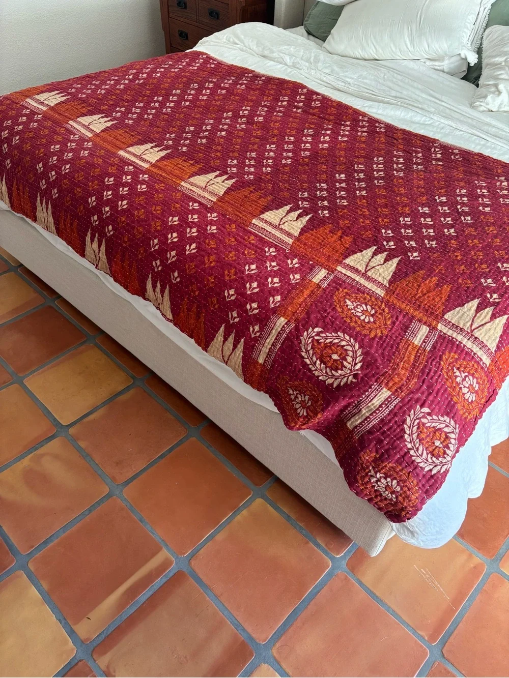 Anthropologie Artisan hand stitched Woven Red Kantha throw - Picture 1 of 5